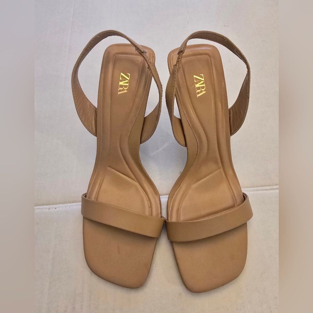 Zara Strappy Sandals In Tan Size 10